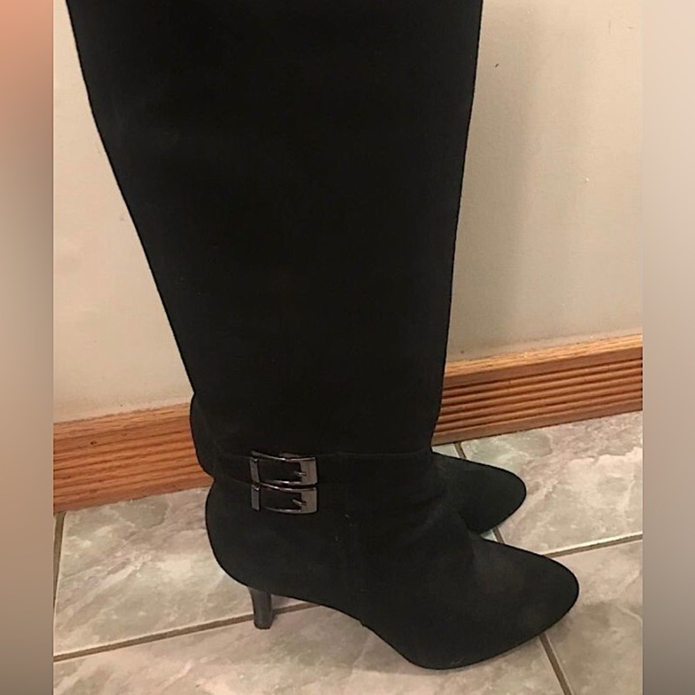 Women’s Calvin Klein Dayleen boots size 9
